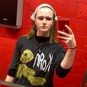 Meet your Posher, Mia